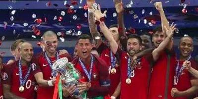 2016年歐洲杯C羅奪冠：12年一輪回，12年再無青蔥
